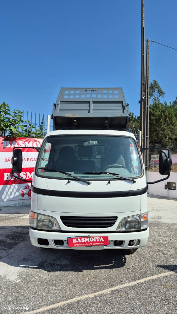 Toyota Dyna M - 2