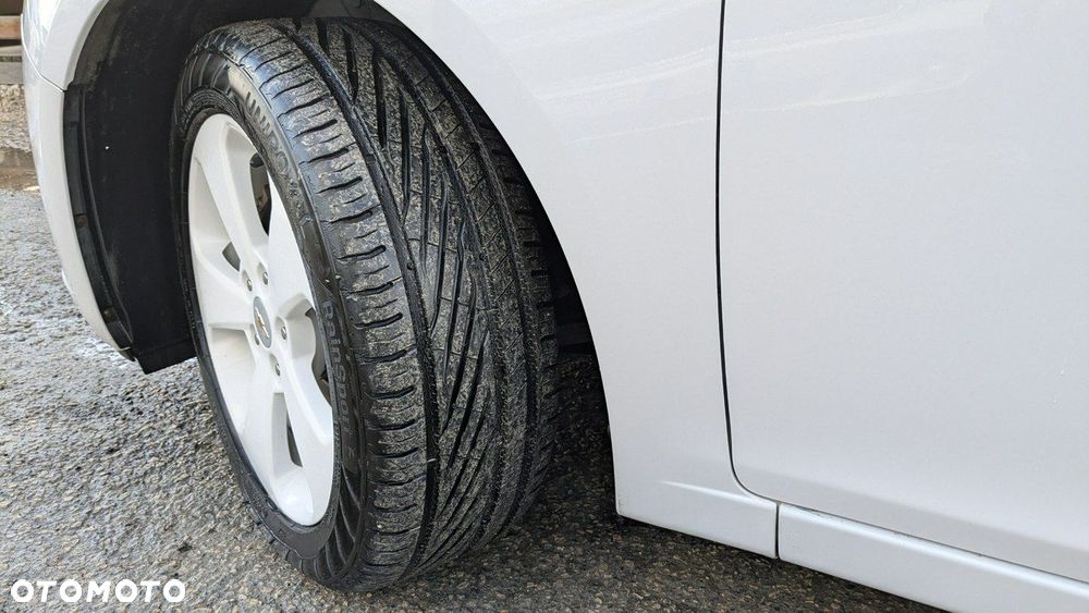 Chevrolet Cruze - 38