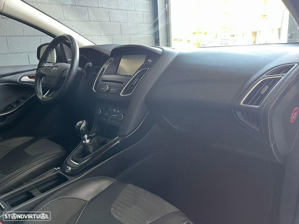 Ford Focus SW 1.5 TDCi Titanium - 31