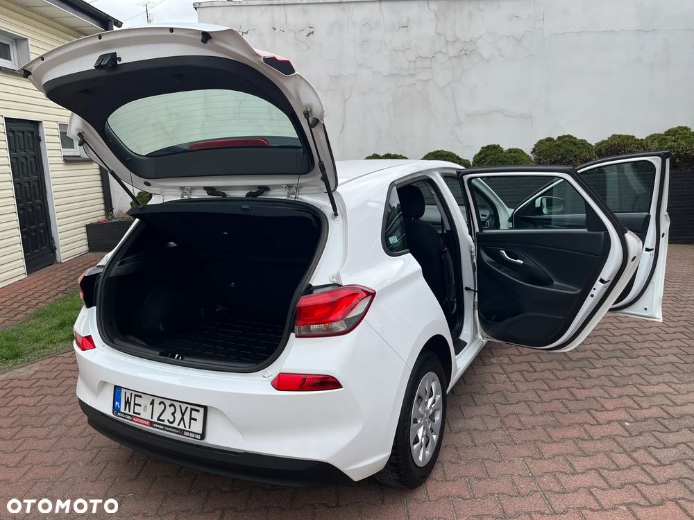 Hyundai i30 1.4 Classic + - 31