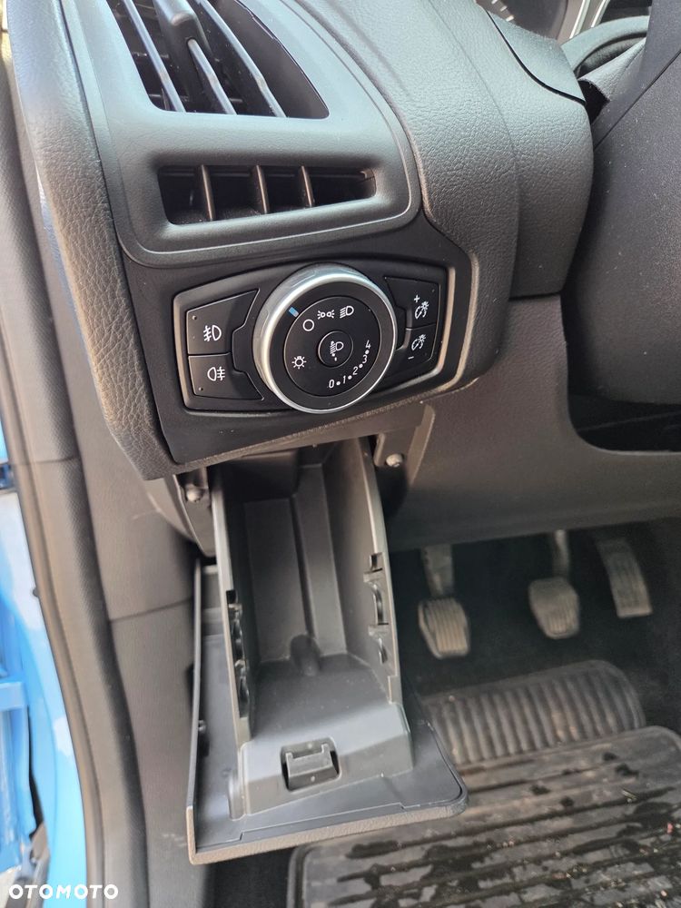 Ford Focus 1.5 EcoBoost Trend ASS - 12