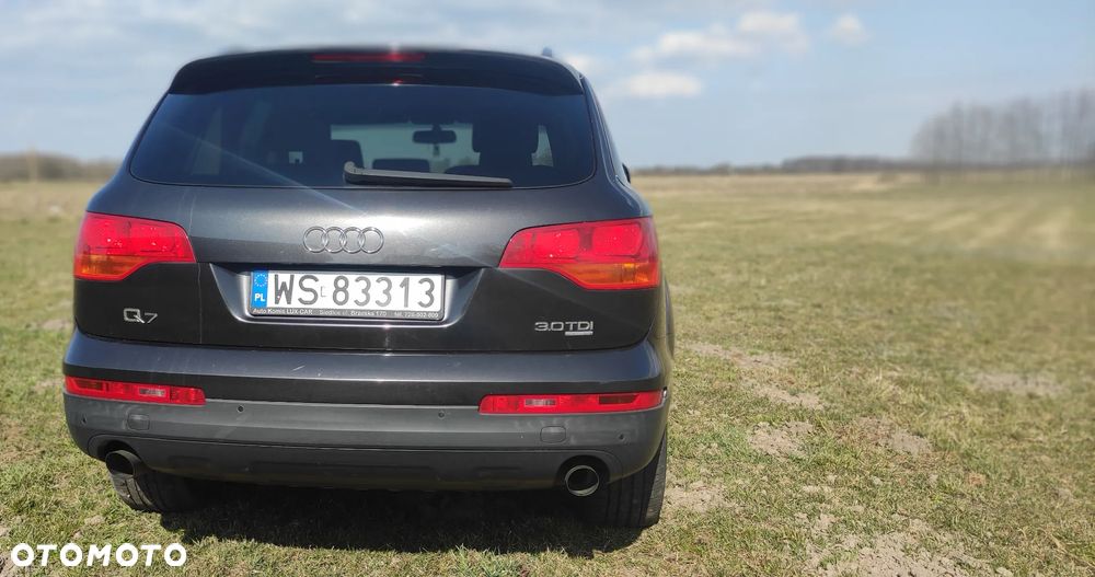 Audi Q7 ver-3-0-tdi-dpf-clean-diesel-quattro-tiptronic - 8