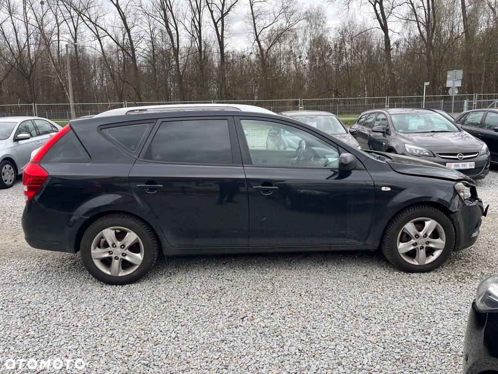 Kia Ceed 1.4 CVVT Attract - 14