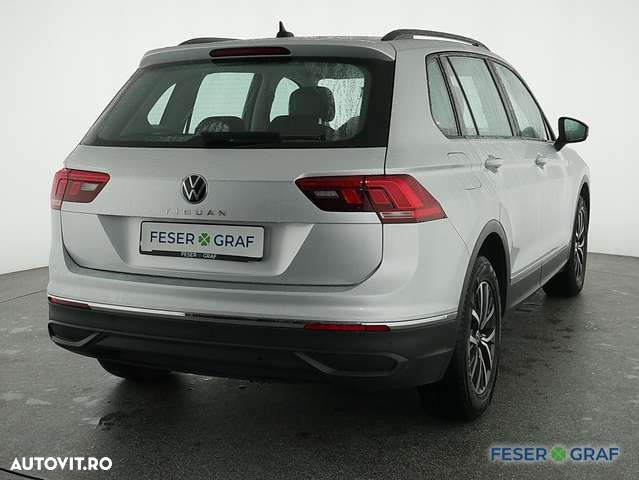 Volkswagen Tiguan - 2