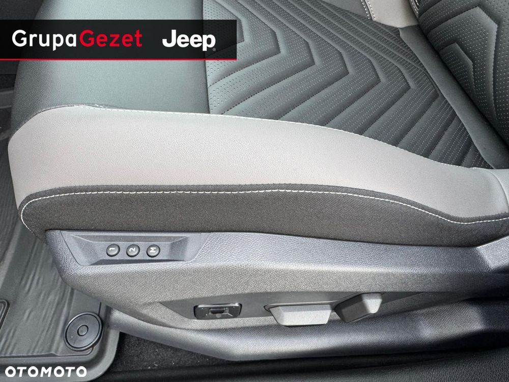 Jeep Compass - 23