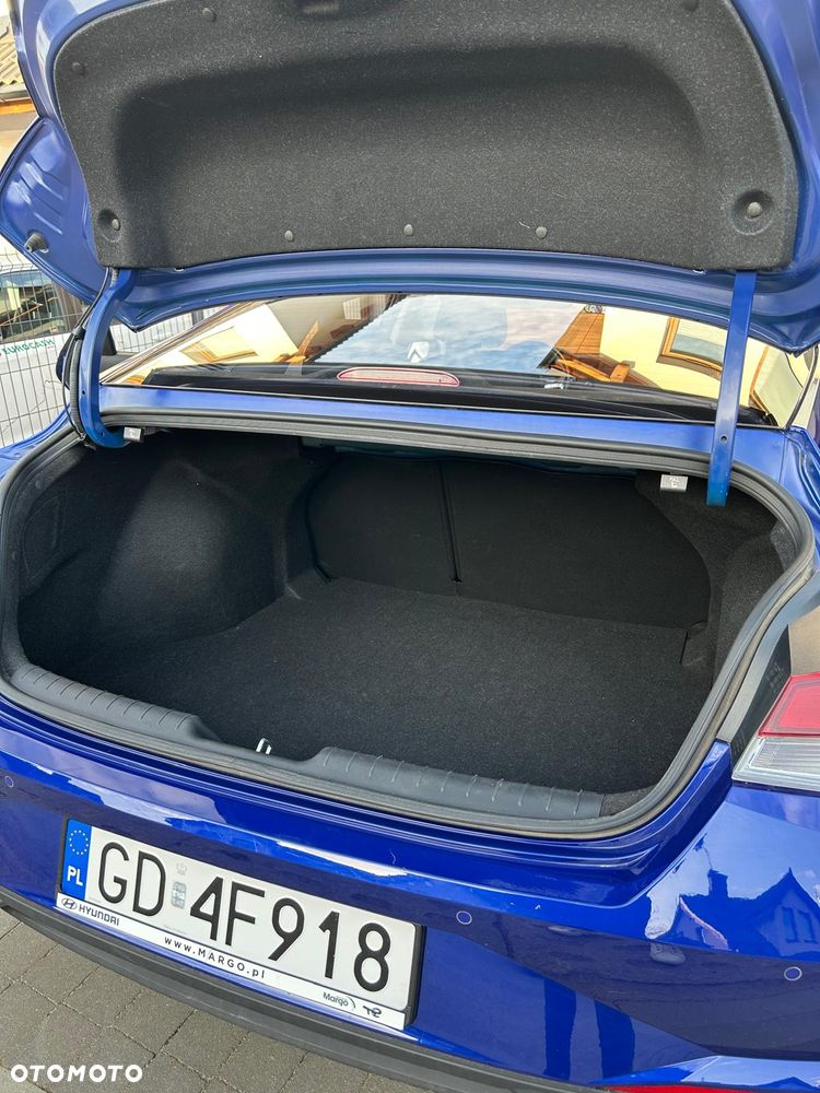 Hyundai Elantra 1.6 Modern - 29