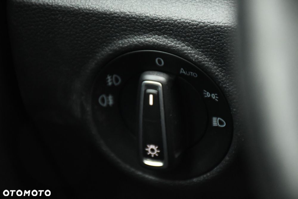 Volkswagen T-Roc 2.0 TDI SCR 4MOTION DSG ACTIVE - 32