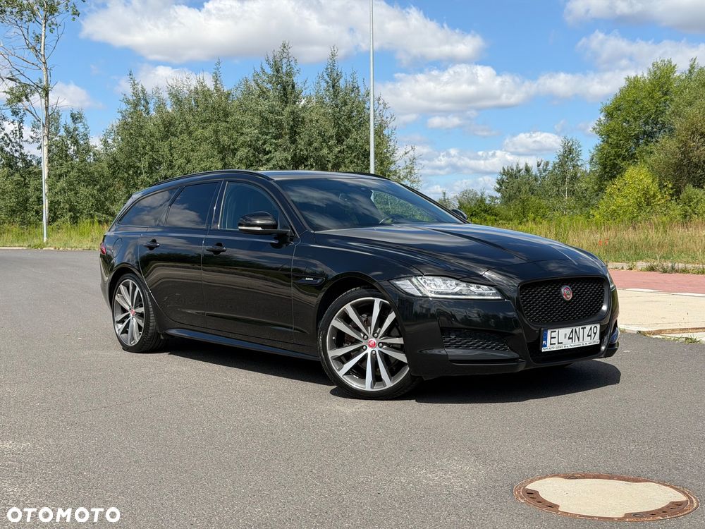 Jaguar XF 2.0 i4D R-Sport - 4
