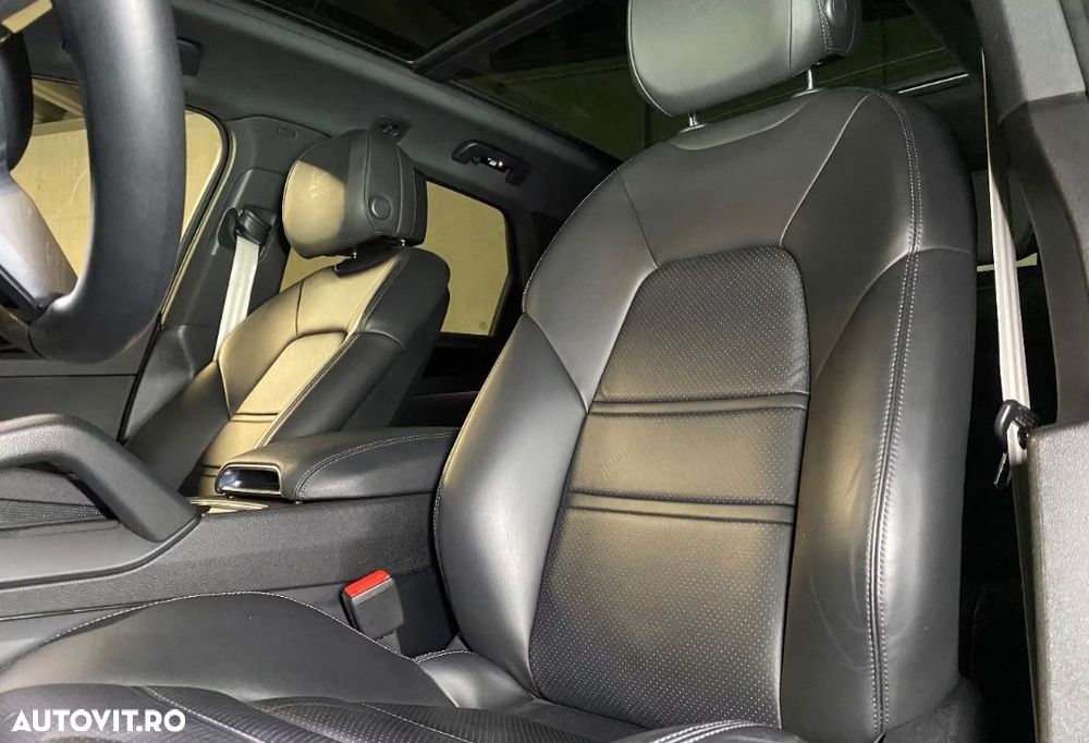 Porsche Cayenne Tiptronic S Platinum Edition - 10