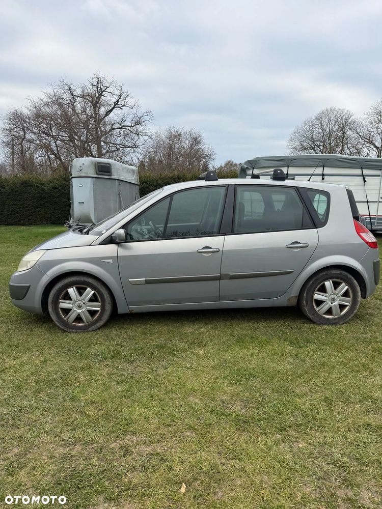 Renault Scenic 1.9 dCi Confort Expression - 3