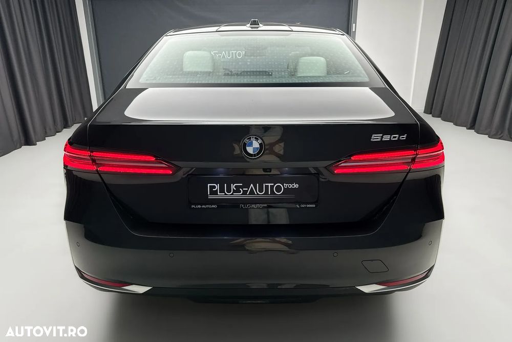 BMW Seria 5 520d Aut. - 12