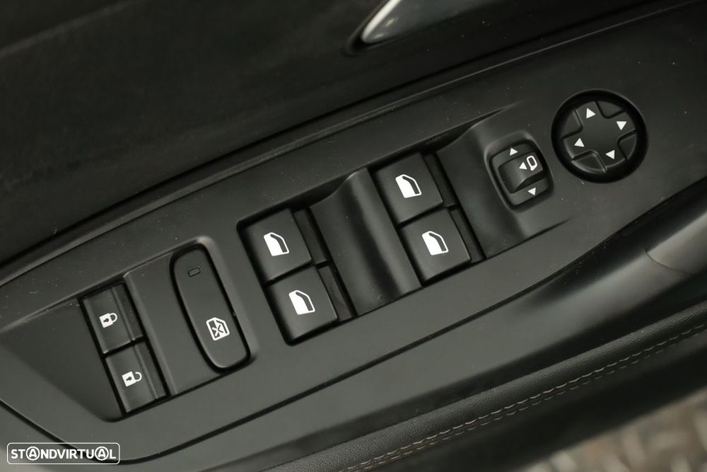 Peugeot 308 SW 1.2 PureTech Allure Pack - 21