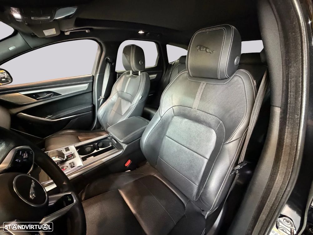 Jaguar XF 2.0 D200 R-Dynamic S AWD Aut. — fotografia 13