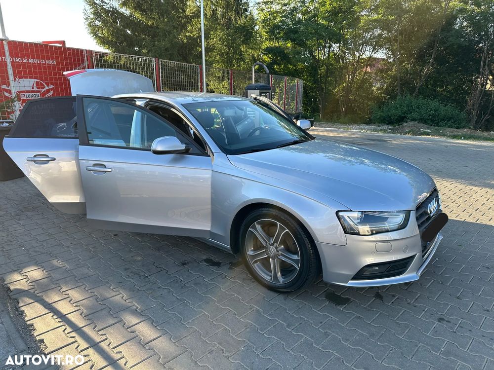 Audi A4 Limuzina - 2