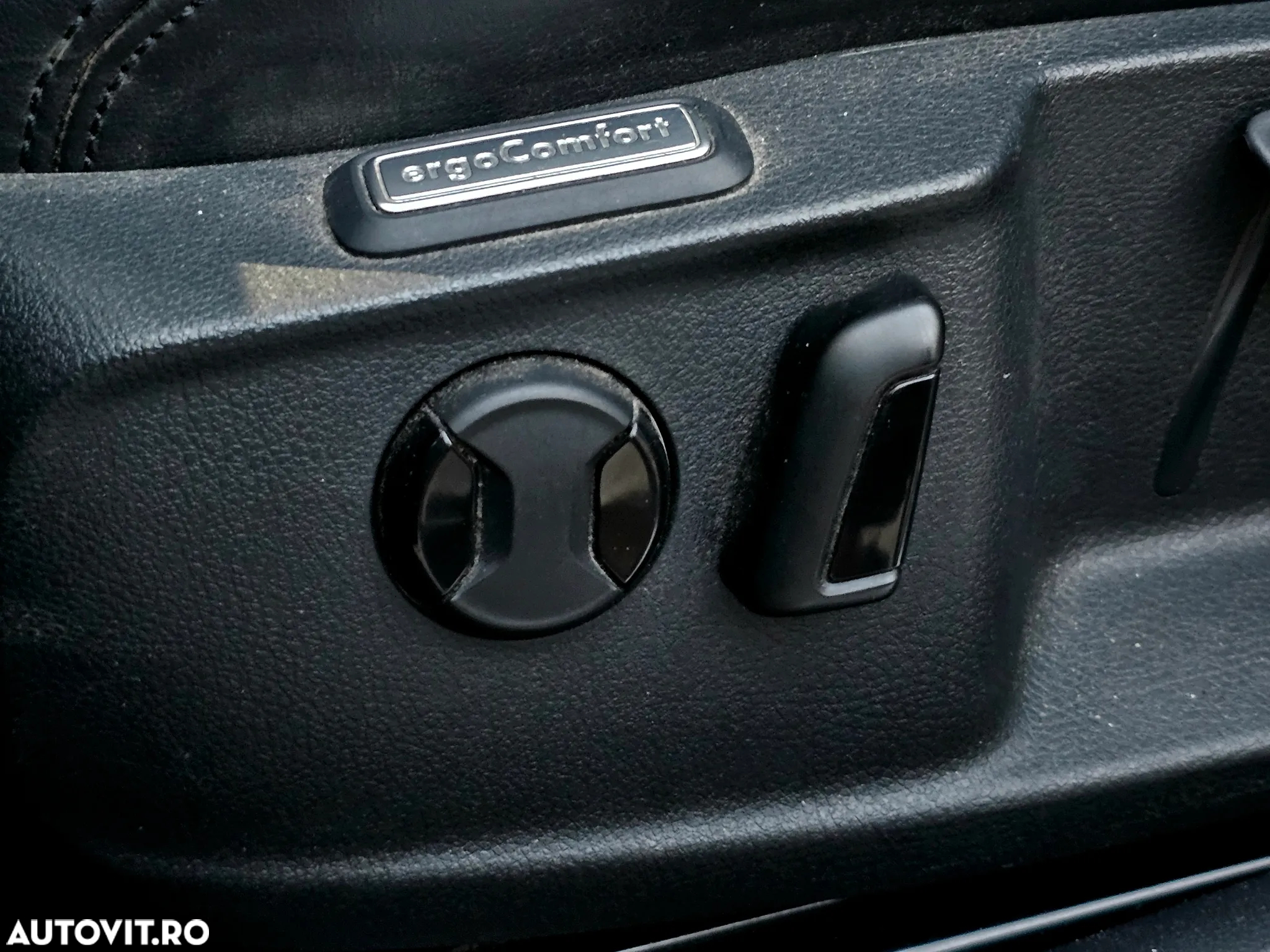 Volkswagen Passat - 30