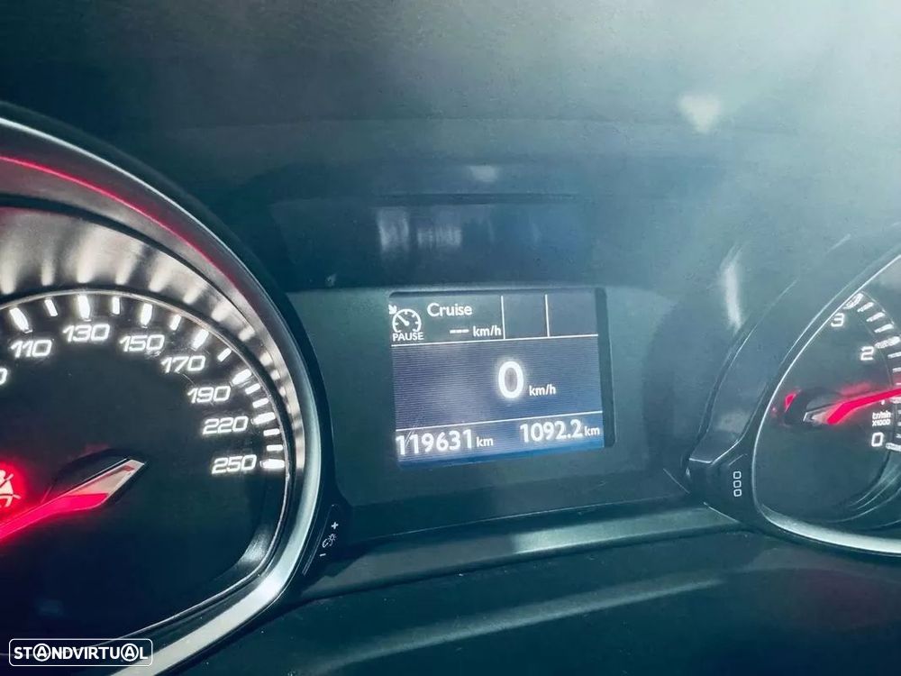 Peugeot 308 1.2 PureTech Active - 23