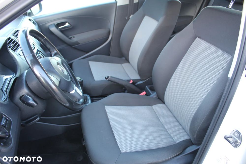 Volkswagen Polo 1.4 16V Comfortline Optimum - 14
