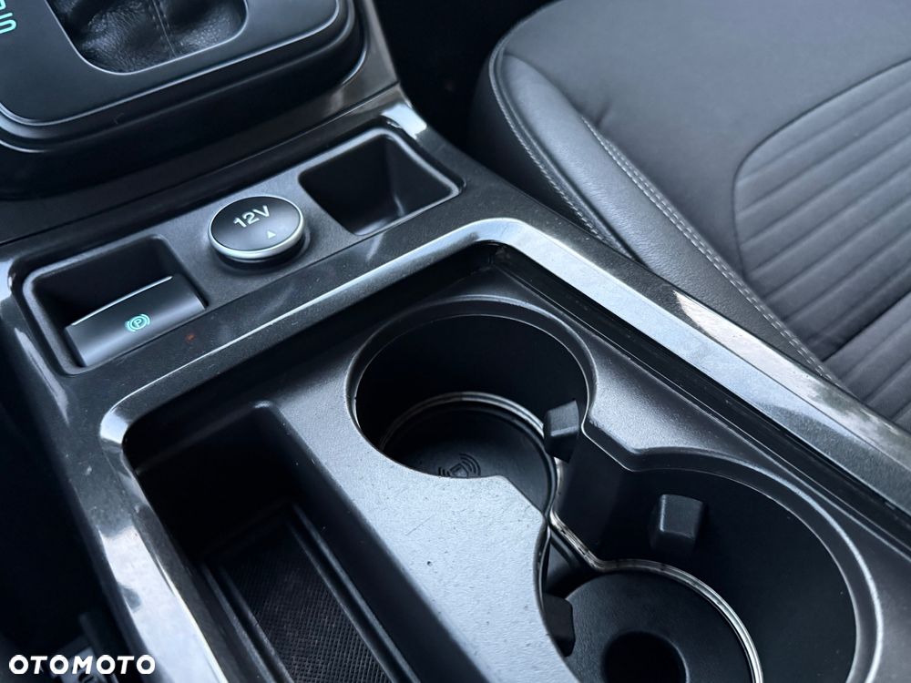 Ford Kuga - 33