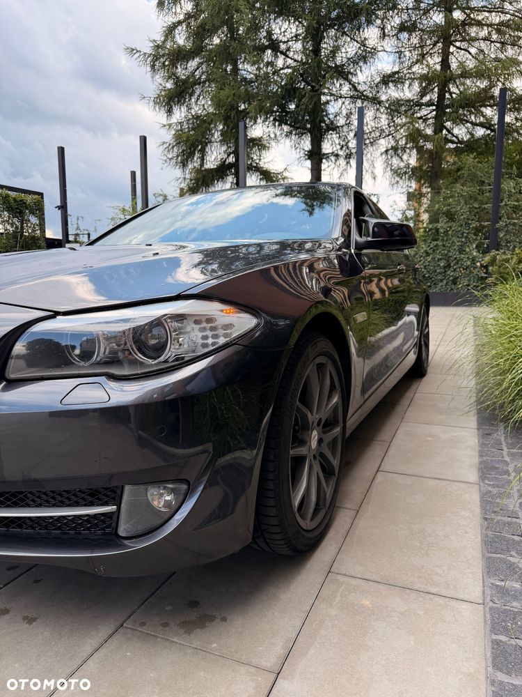BMW Seria 5 530d xDrive - 26