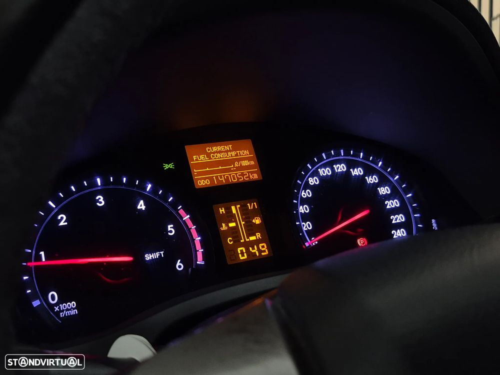 Toyota Avensis SW 2.0 D-4D Exclusive +GPS - 29