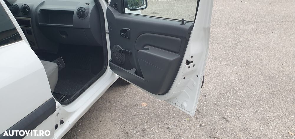 Dacia Pick Up - 18