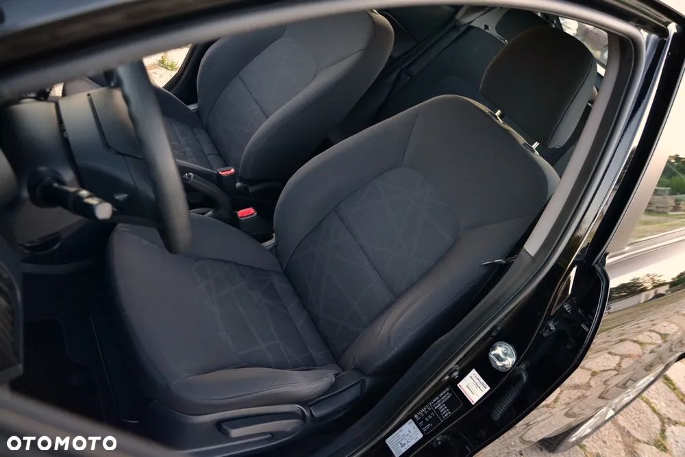 Kia Rio 1.4 Dream-Team Edition - 17