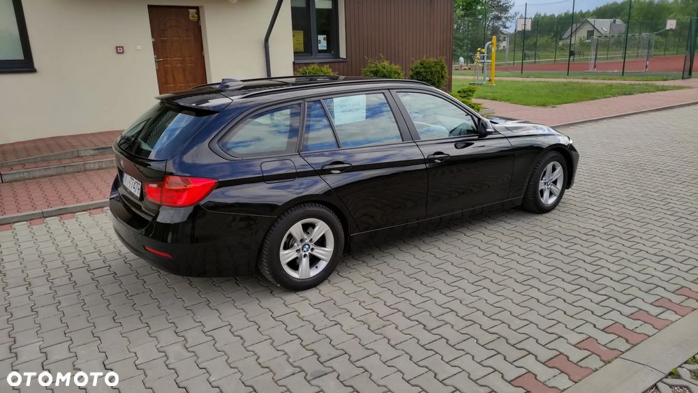 BMW Seria 3 320d DPF Edition Sport - 8