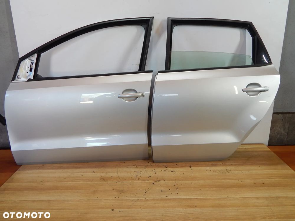 Drzwi lewy przód VW Polo V 6R 09-17 srebrny LA7W Łuków części - 2