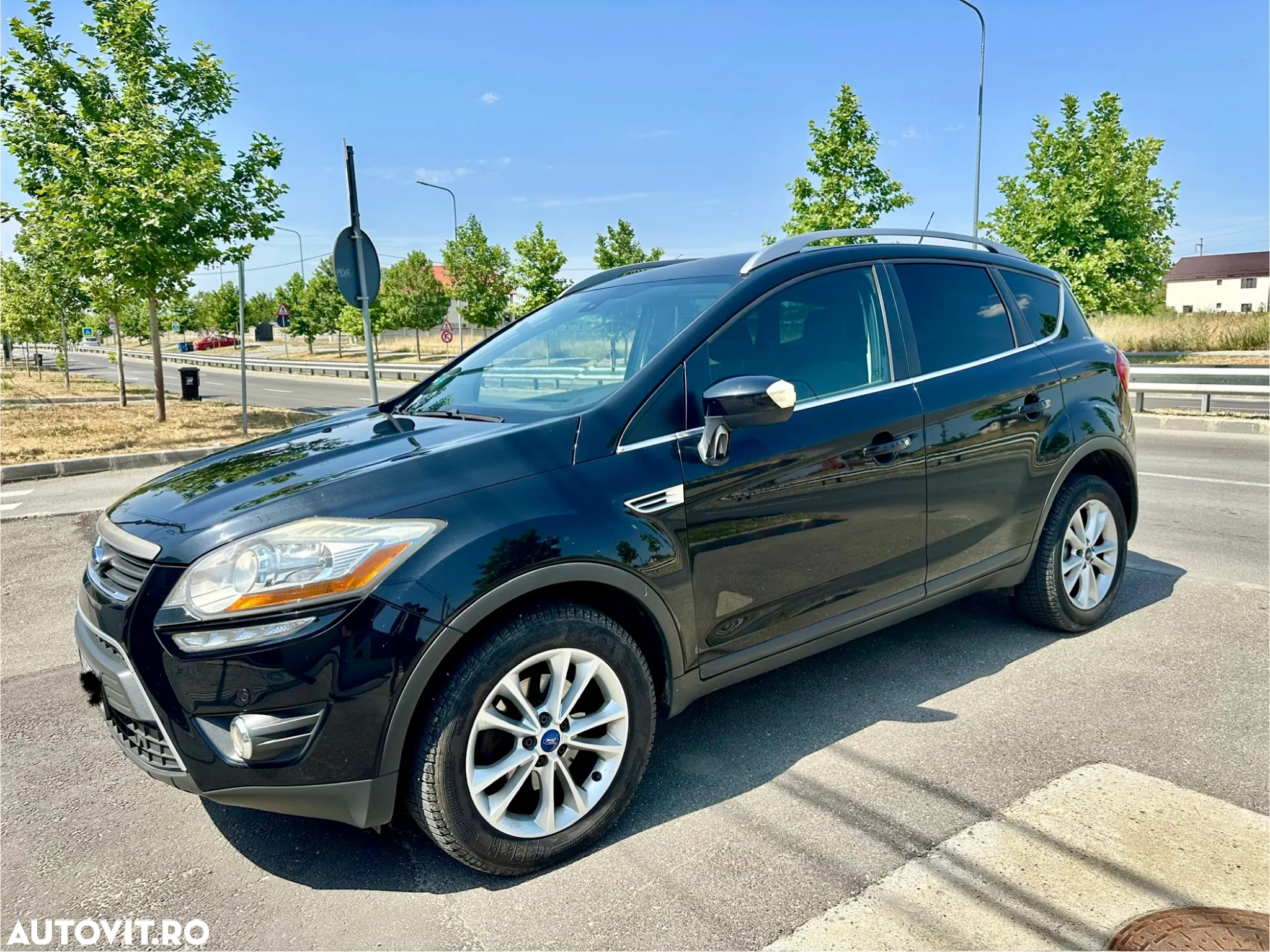 Ford Kuga 2.0 TDCi 4WD Powershift Titanium - 5