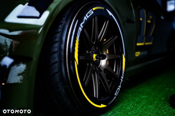 Mercedes-Benz Klasa C 63 AMG T 7G-TRONIC Performance Plus - 36