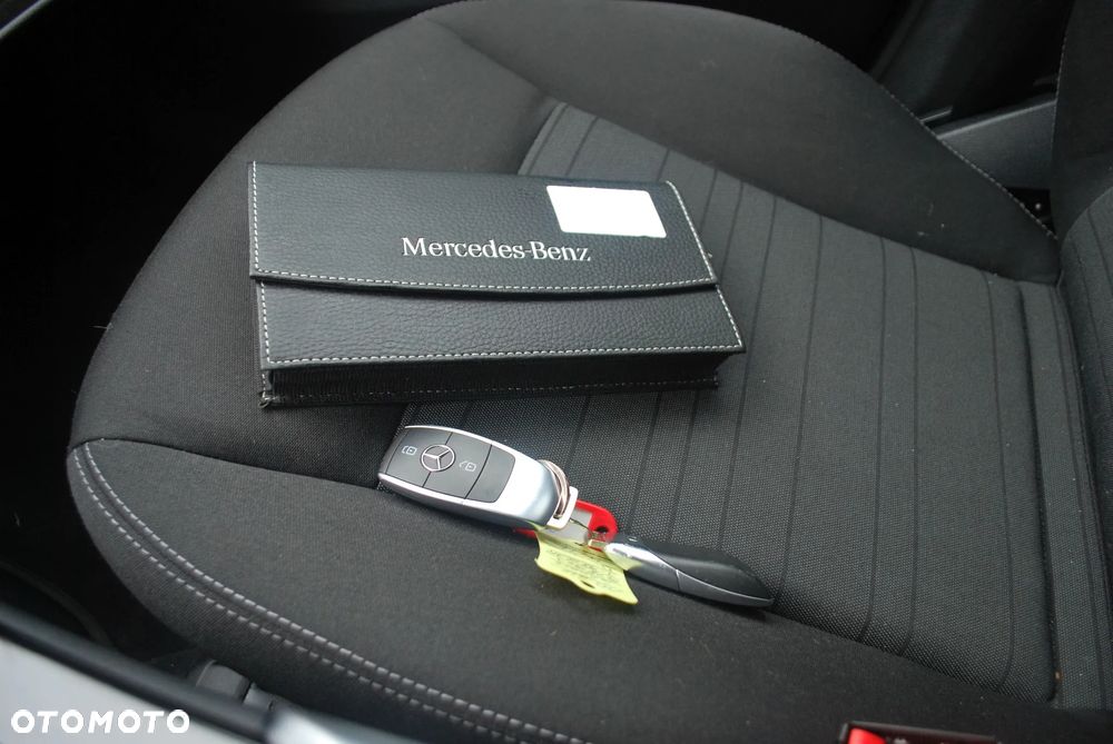 Mercedes-Benz GLC - 25