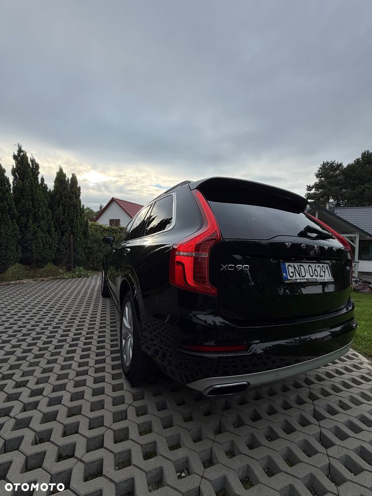 Volvo XC 90 - 16