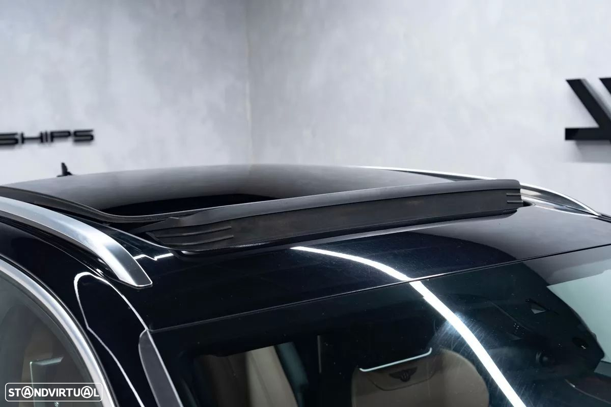Bentley Bentayga V8 - 8