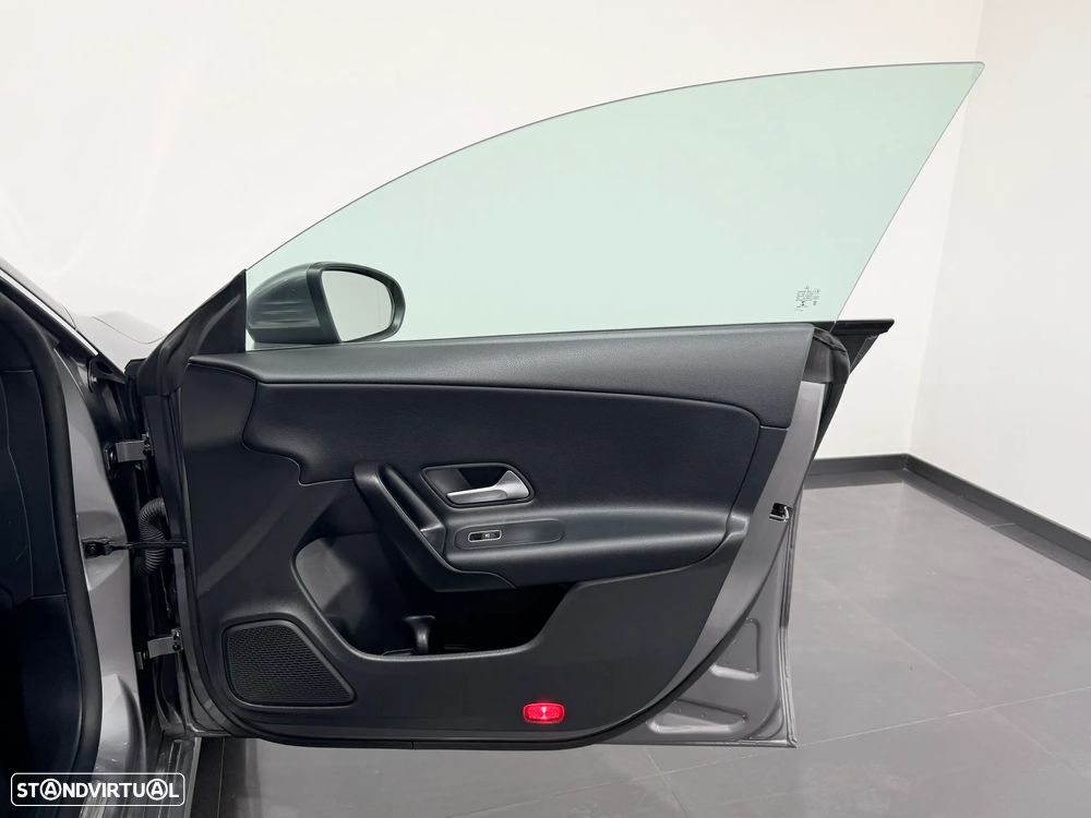 Mercedes-Benz CLA 250 e Shooting Brake Progressive - 39