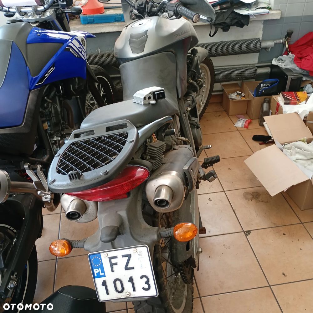 Aprilia Pegaso - 3