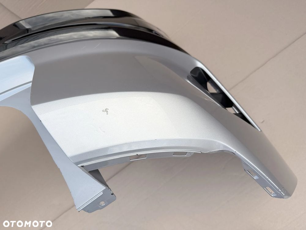 Zderzak Tylny Lamborghini URUS SE, kompletny - tył - 12