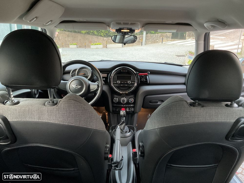 MINI 3 Portas One - 11