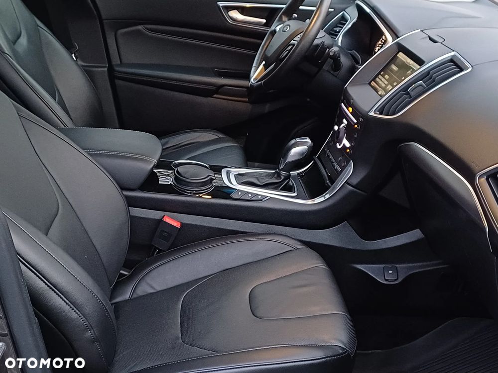 Ford Edge 2.0 TDCi Bi-Turbo 4x4 Titanium - 16