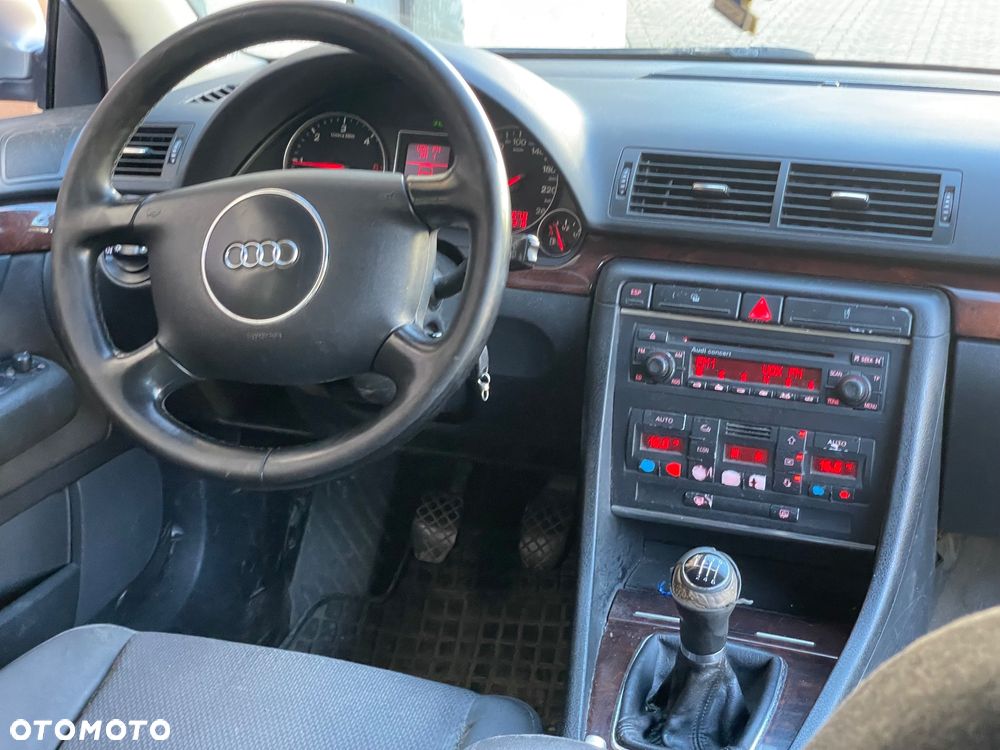 Audi A4 Avant 1.9 TDI - 8