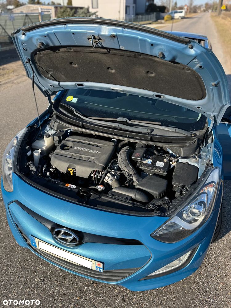 Hyundai i30 1.6 CRDi Premium - 34