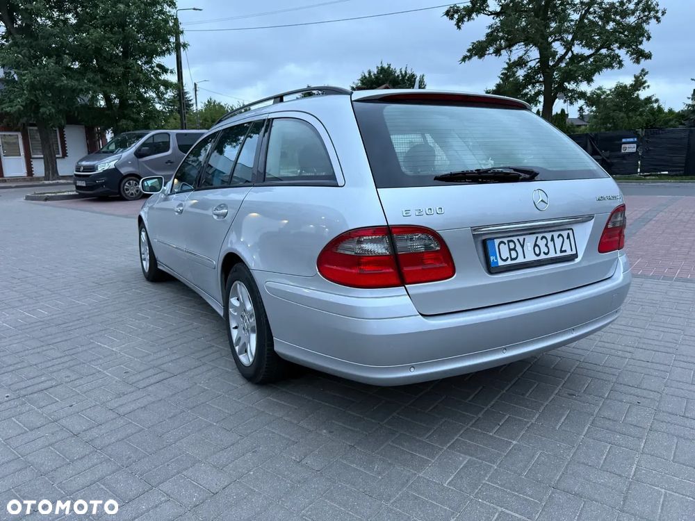 Mercedes-Benz Klasa E 200 Kompressor Classic - 1
