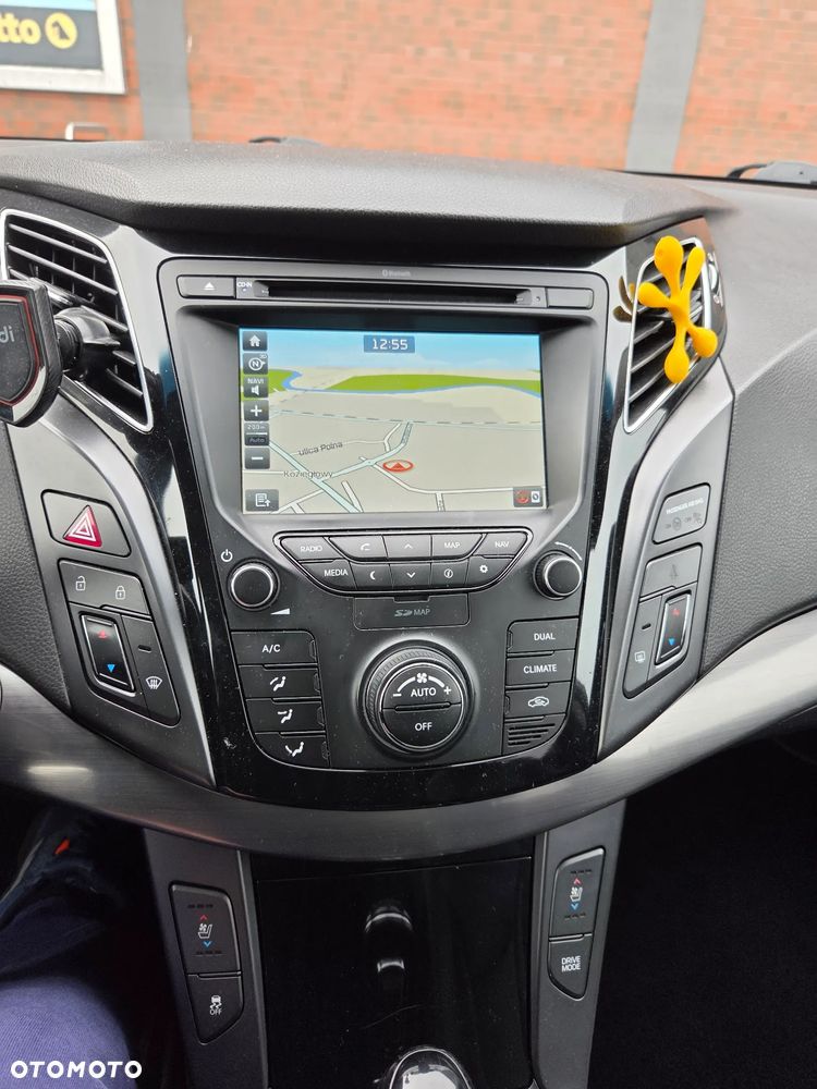 Hyundai i40 Kombi 1.7 CRDi DCT Premium - 5