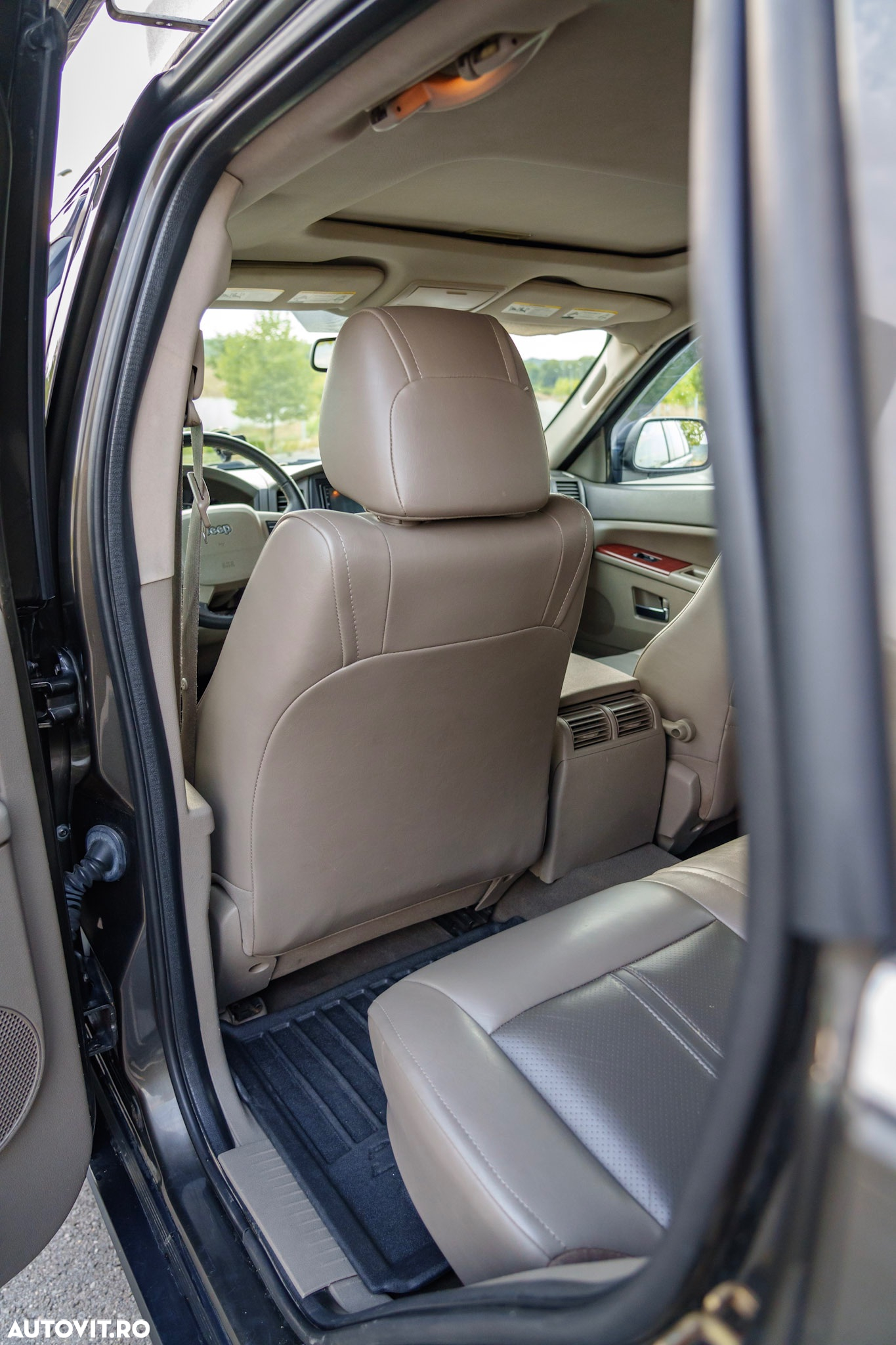 Jeep Grand Cherokee - 7