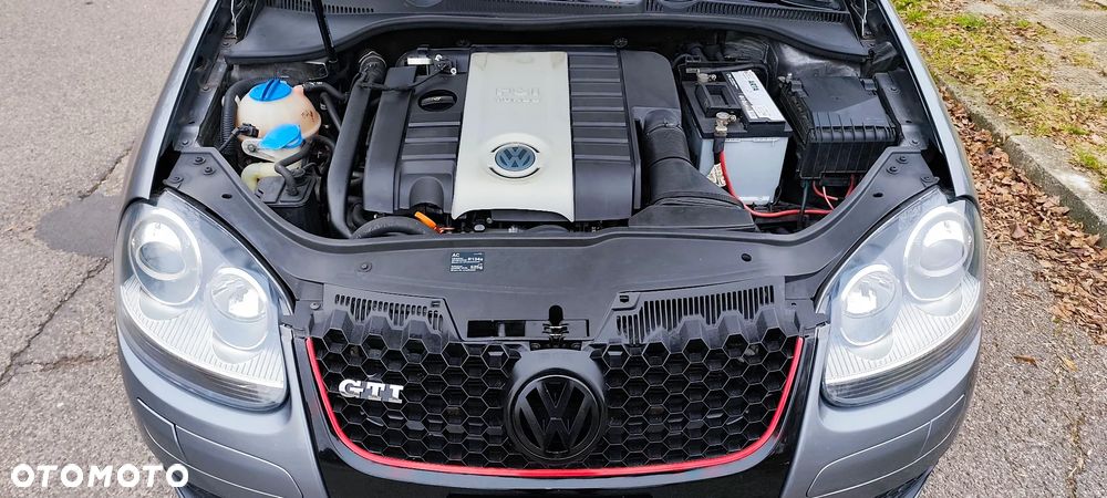 Volkswagen Golf 2.0 GTI - 16