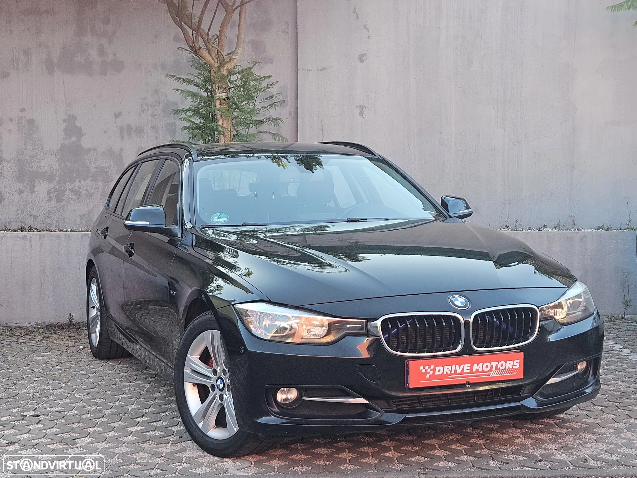 BMW 320 d DPF Touring Edition Sport - 10