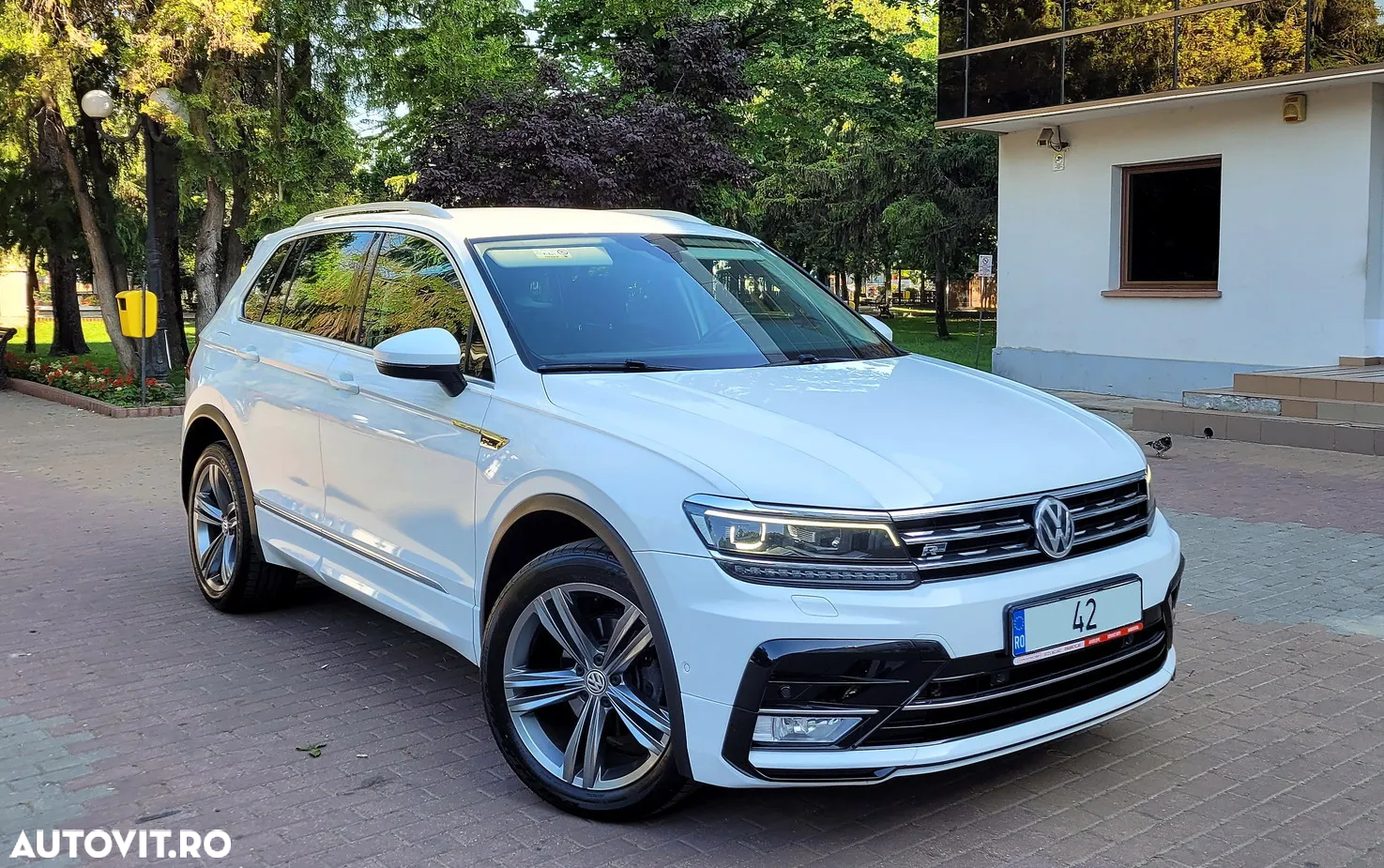Volkswagen Tiguan - 10