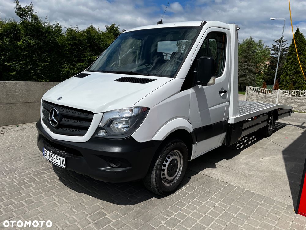Mercedes-Benz Sprinter - 13