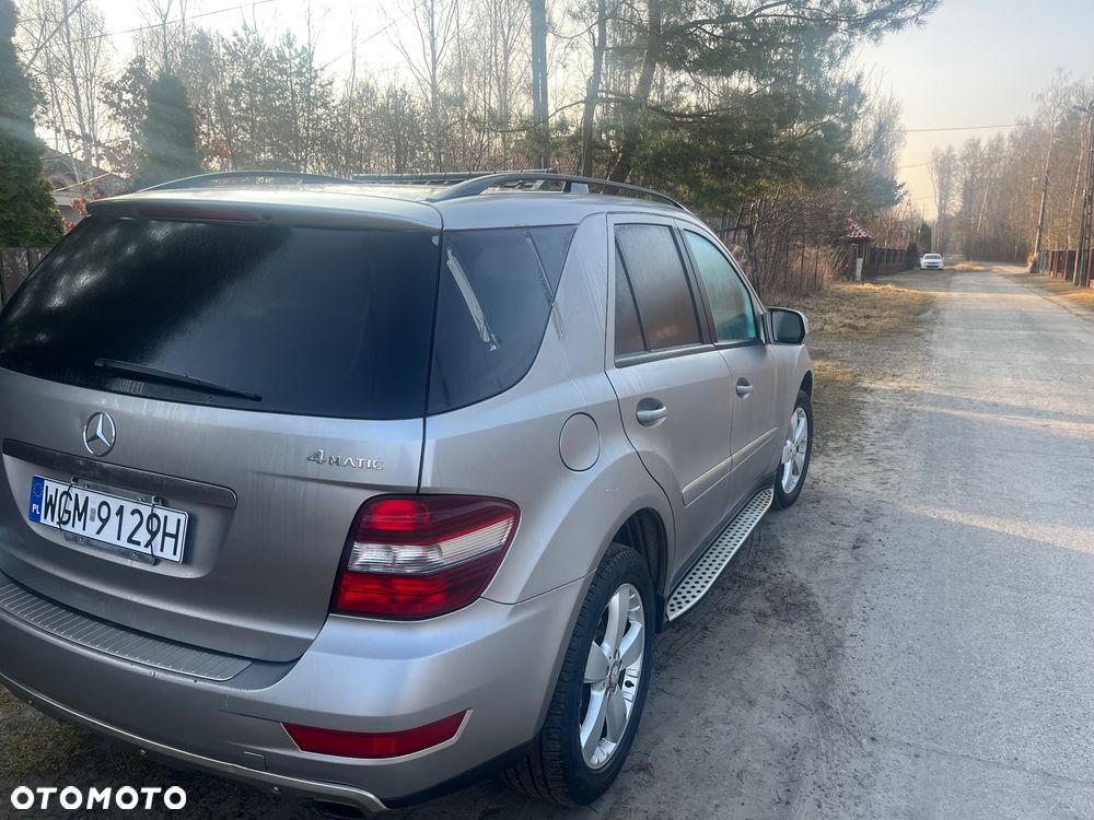 Mercedes-Benz ML 350 4-Matic - 2