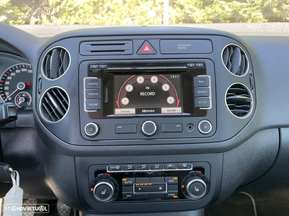 Volkswagen Golf Plus 1.6 TDi DPF BlueMotion Comfortline — fotografia 13