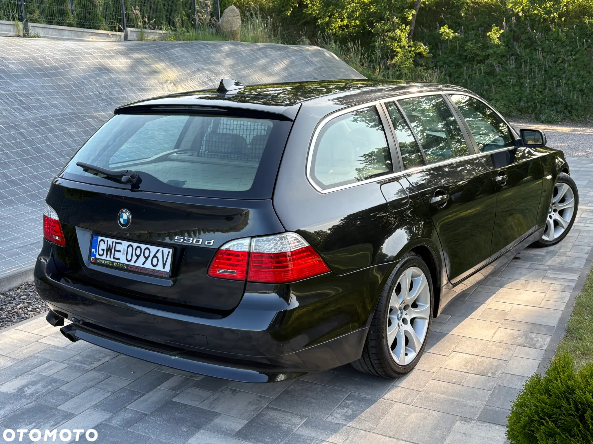 BMW Seria 5 530d Touring Edition Exclusive - 2